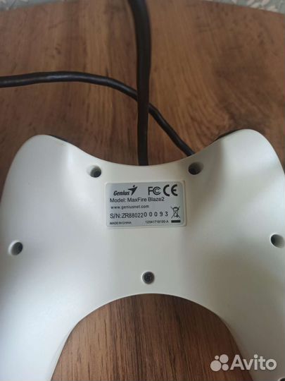 Геймпад Genius MaxFire Blaze2