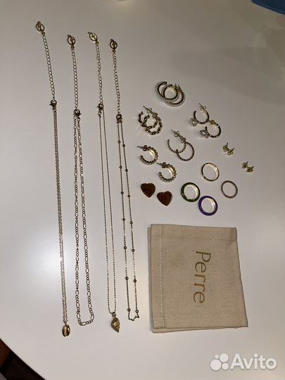 Все украшения на фото