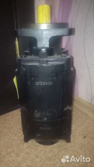 Гидравлический насос new holland