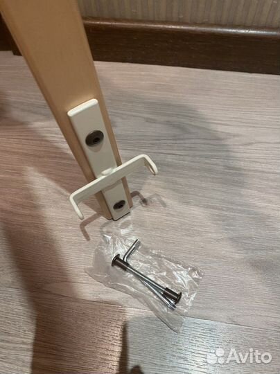 Основание (кронштейн) для балдахина Stokke