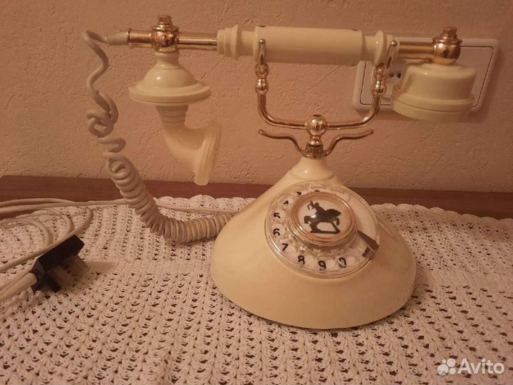 Телефон дисковый