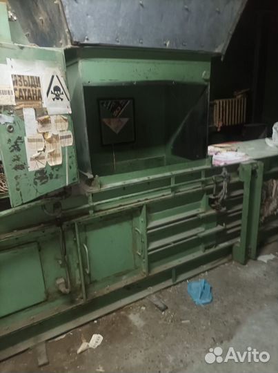 Пресс для пакетирования макулатуры упм-4