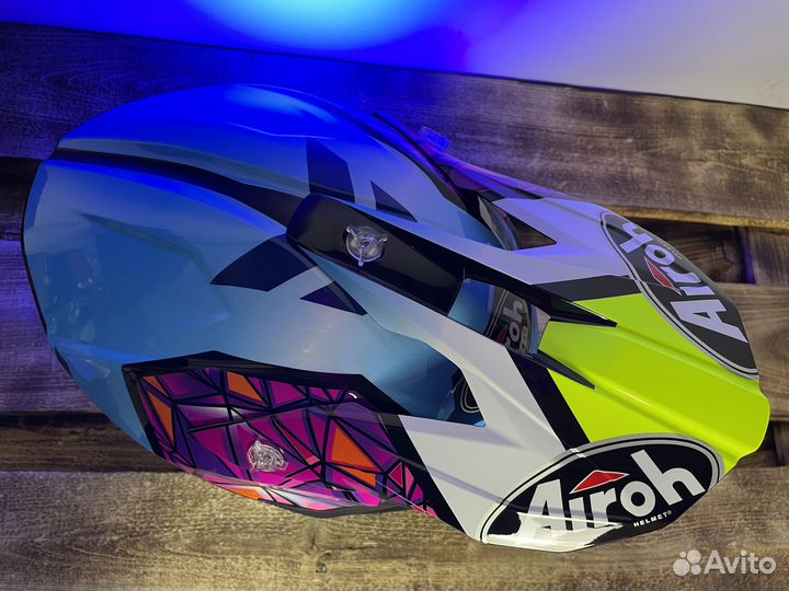 Кроссовый шлем Airoh Wraap Blue