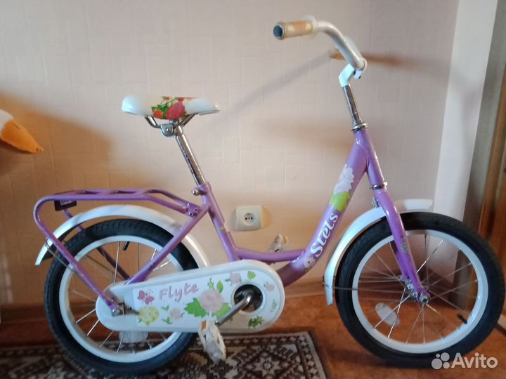 Детский велосипед четырехколесный