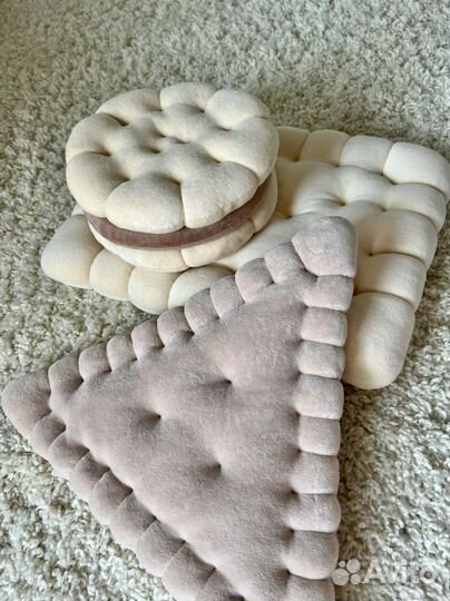 Набор подушек-печенек в наличии