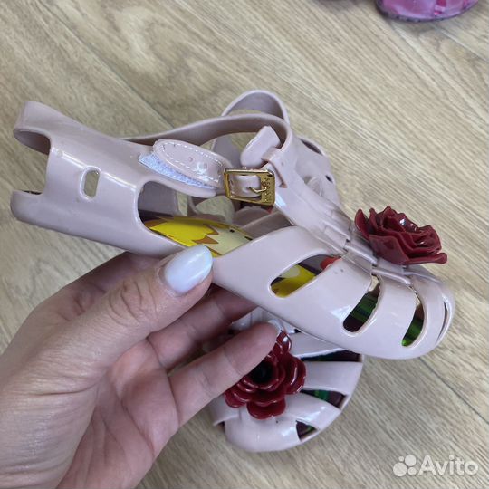 Туфли сандали для девочки mini melissa