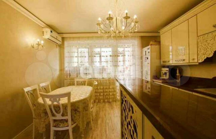 3-к. квартира, 196 м², 5/6 эт.