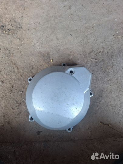 Левая крышка двигателя Yamaha fzr 400rr