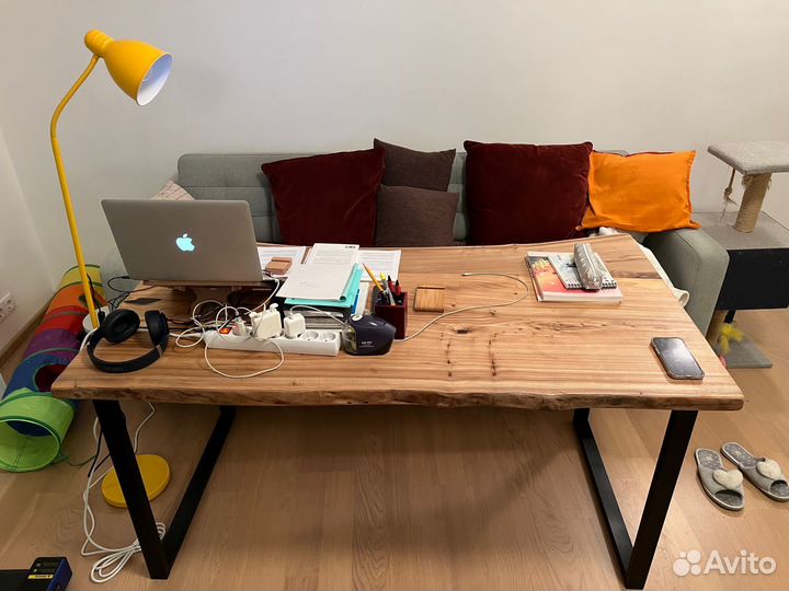 Письменный стол