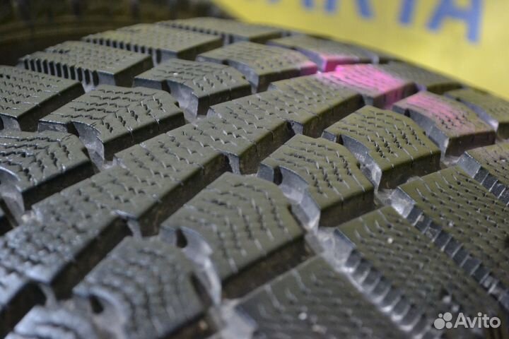 Pirelli Winter Ice Control 215/55 R17