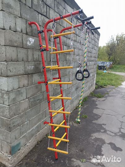 Детская шведская стенка
