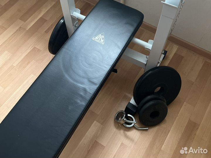 Скамья для жима и штанга