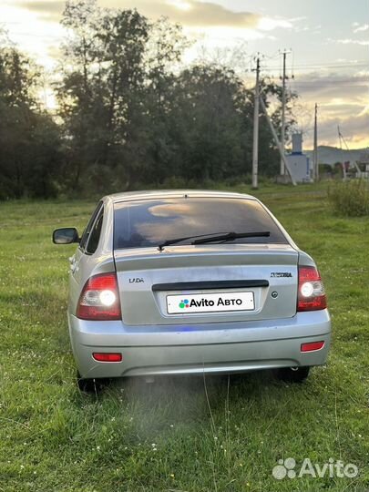 LADA Priora 1.6 МТ, 2010, 200 000 км