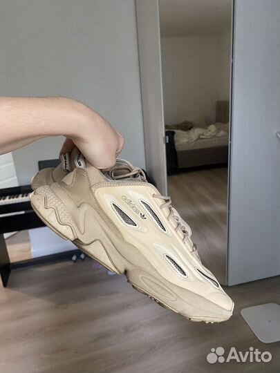 Кроссовки женские adidas ozweego