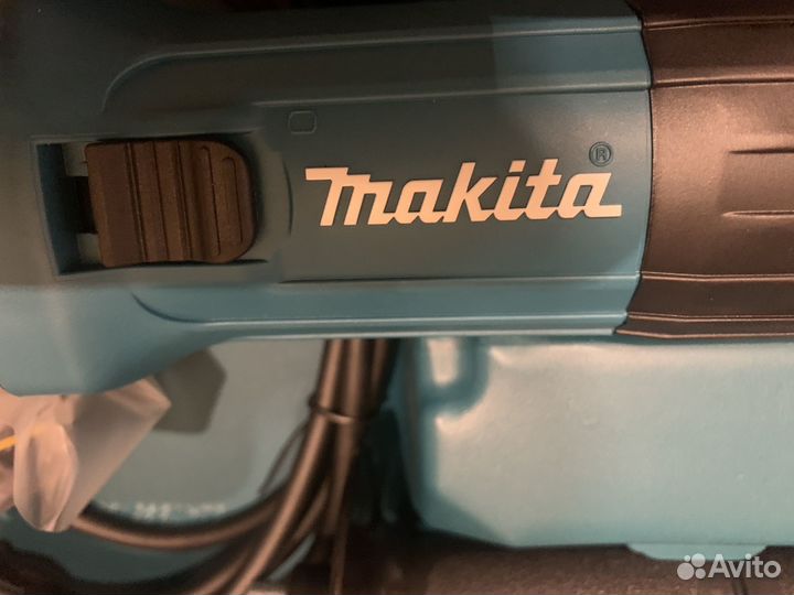 Ушм болгарка makita ga 5030 rk 125мм, кейс (Новая)