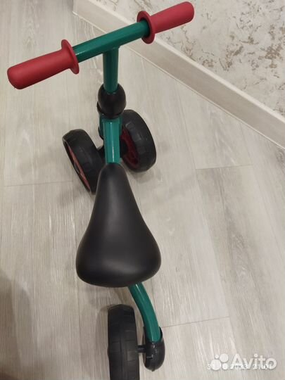 Беговел для малышей от года