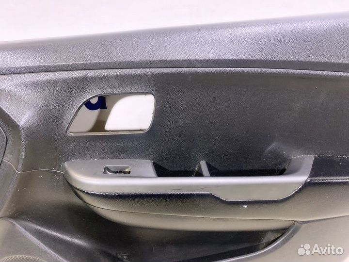 Обшивка двери передняя правая Kia Rio 3 седан 1.4