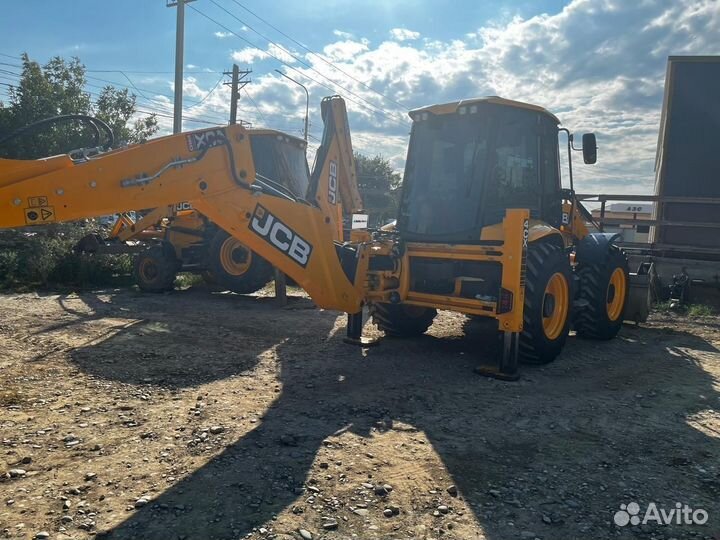 Экскаватор-погрузчик JCB 4CX PRO, 2022