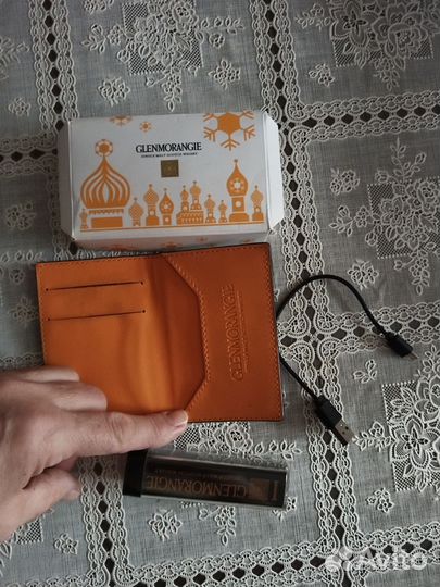 Наушники.Повербанк