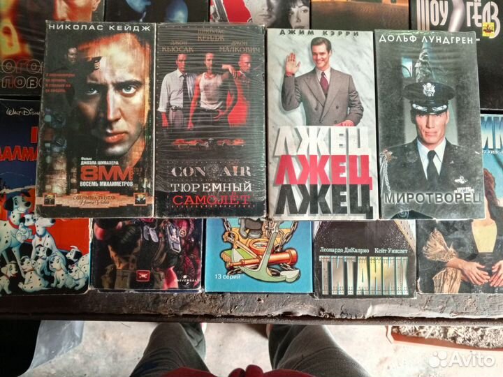 Видео кассеты с фильмами