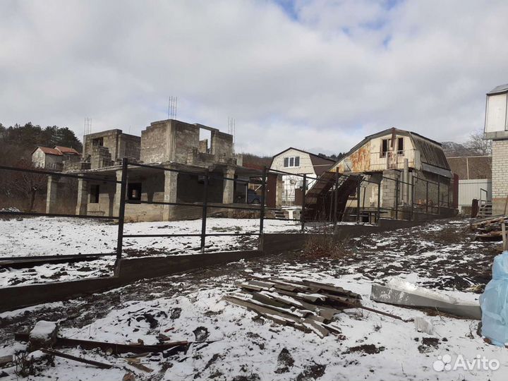 Монтаж заборов, фундаментов.Грузоперевозки. По кмв