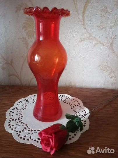 Ваза винтажная СССР рубиновое стекло