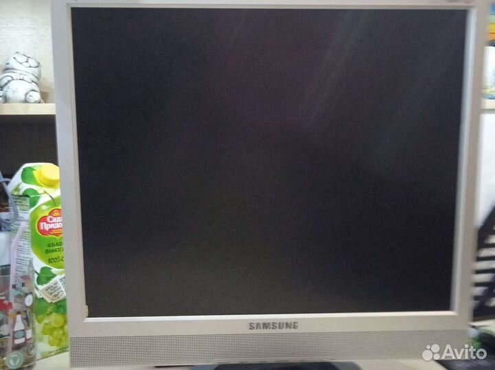 Монитор Samsung color display unit