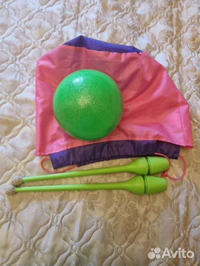 Булавы гимнастические, обруч и мяч с чехлом