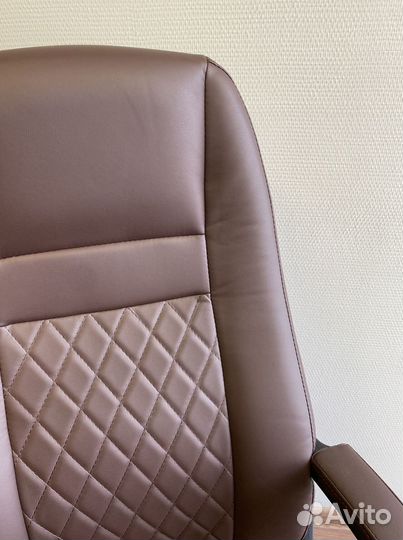 Офисное кресло новое