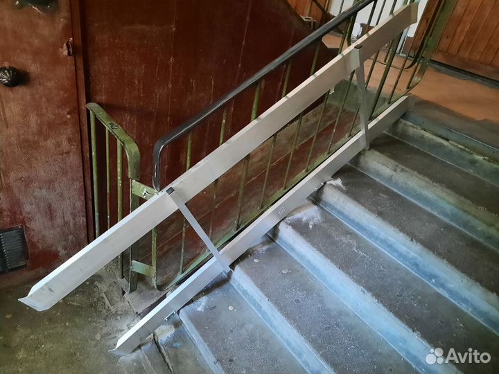 Откидной алюминиевый пандус