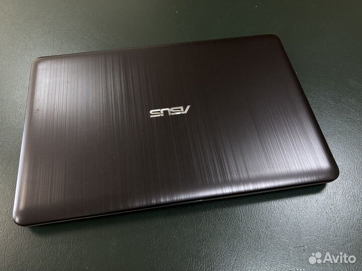 Ноутбук Asus VivoBook