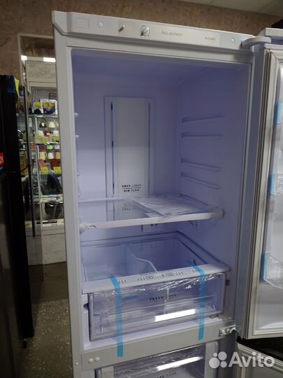 Холодильник новый