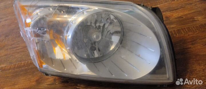 Фара dodge caliber правая