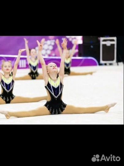 Гимнастические купальники 10 шт