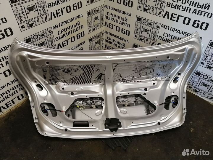 Крышка багажника для Toyota Camry V40