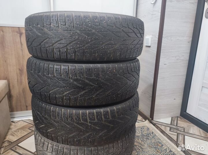 Nokian Tyres Hakkapeliitta R2 SUV 225/65 R17