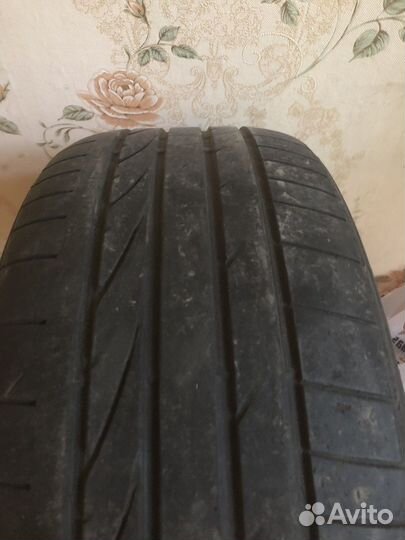 Bridgestone Dueler H/P 255/45 R20