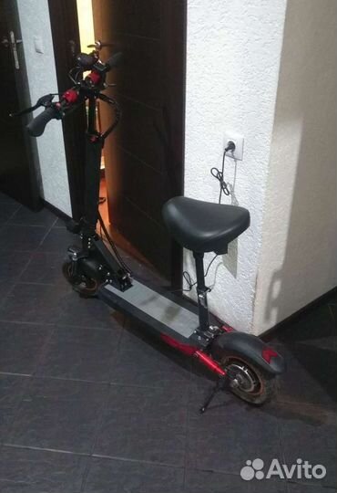 Электросамокат 18А/ч