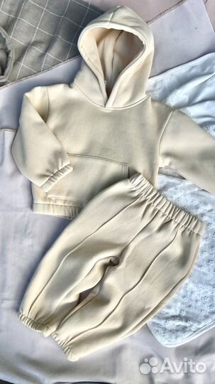 Костюм утепленный для мальчика/девочки 110р и 116р