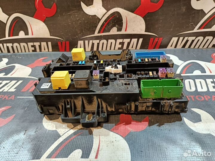 Блок предохранителей Opel Astra H