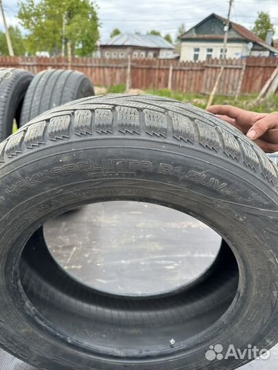 Nokian Tyres Hakkapeliitta R2 SUV 225/65 R17 106R