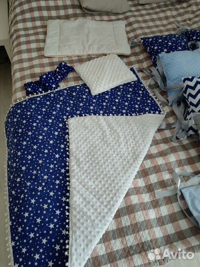 Набор в детскую кроватку