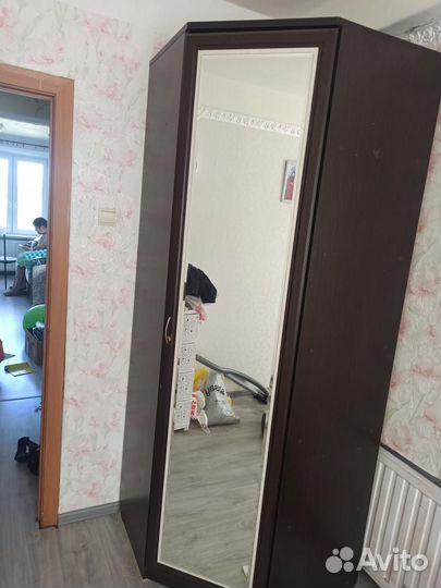 Угловой шкаф