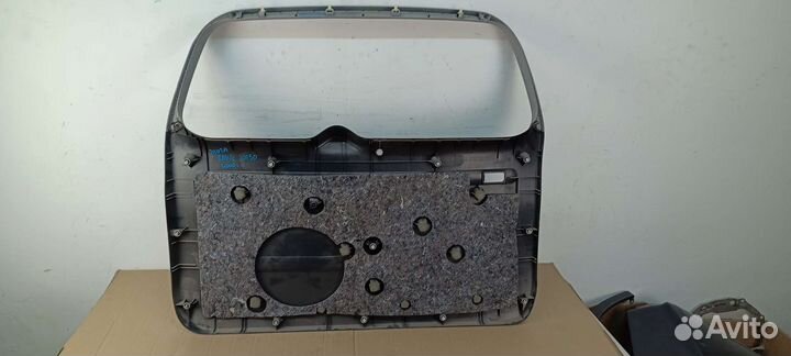 Обшивка Двери Багажника Toyota Rav4 CA30