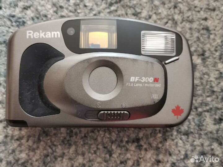 Фотоаппарат-мыльница 90х-2000х годов