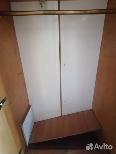 Шкаф