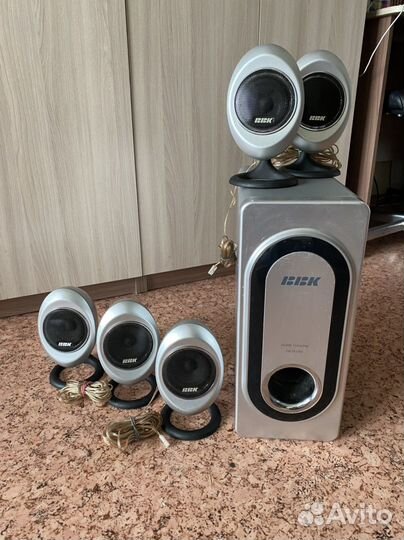 Сабвуфер bbk с 5 колонками