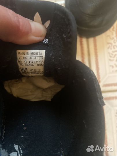 Кроссовки adidas кожаные