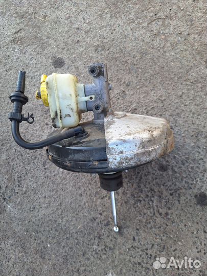 Вакуумный усилитель тормозов Volkswagen Golf 4