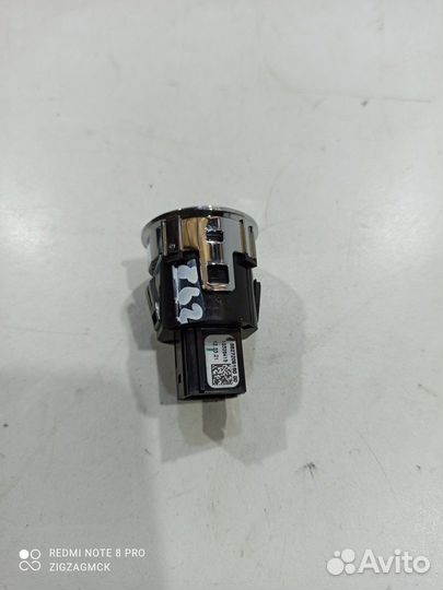 Кнопка запуска start/stop (Opel Zafira Life)